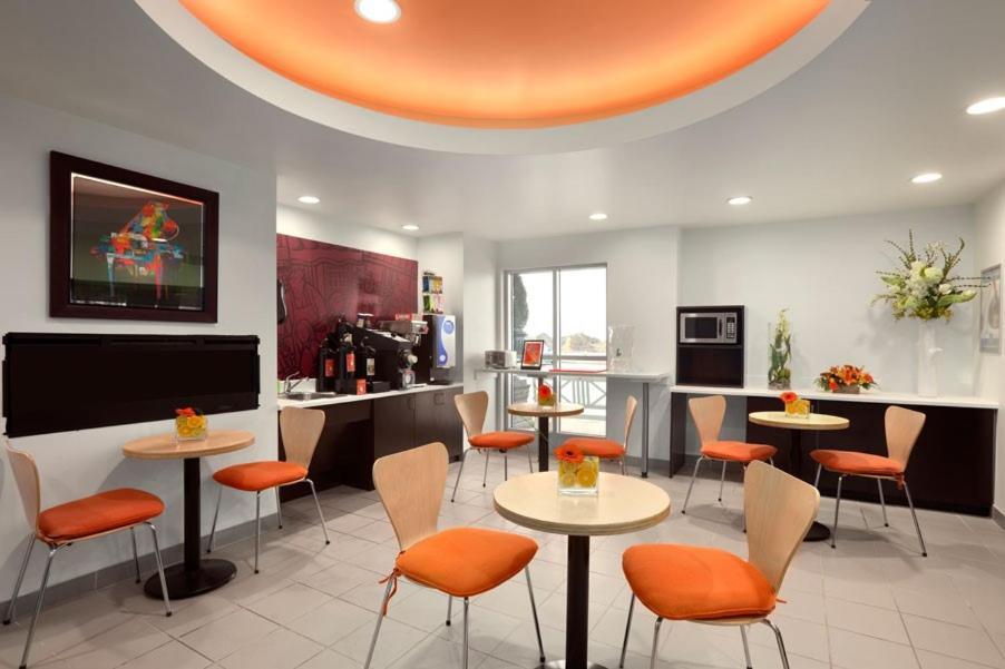 Motel 6-Moosomin, Sk Экстерьер фото