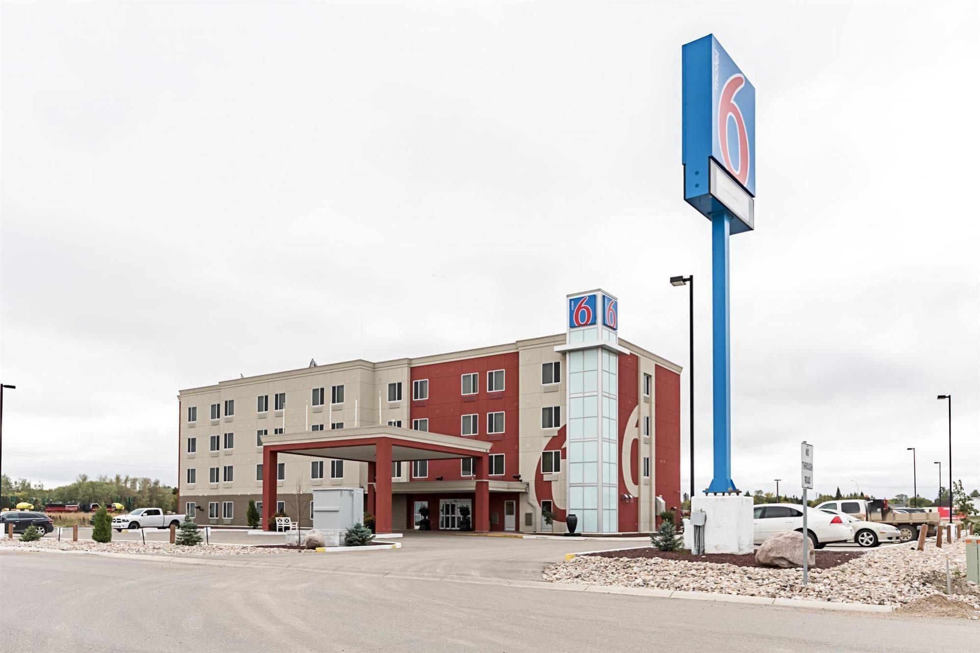 Motel 6-Moosomin, Sk Экстерьер фото