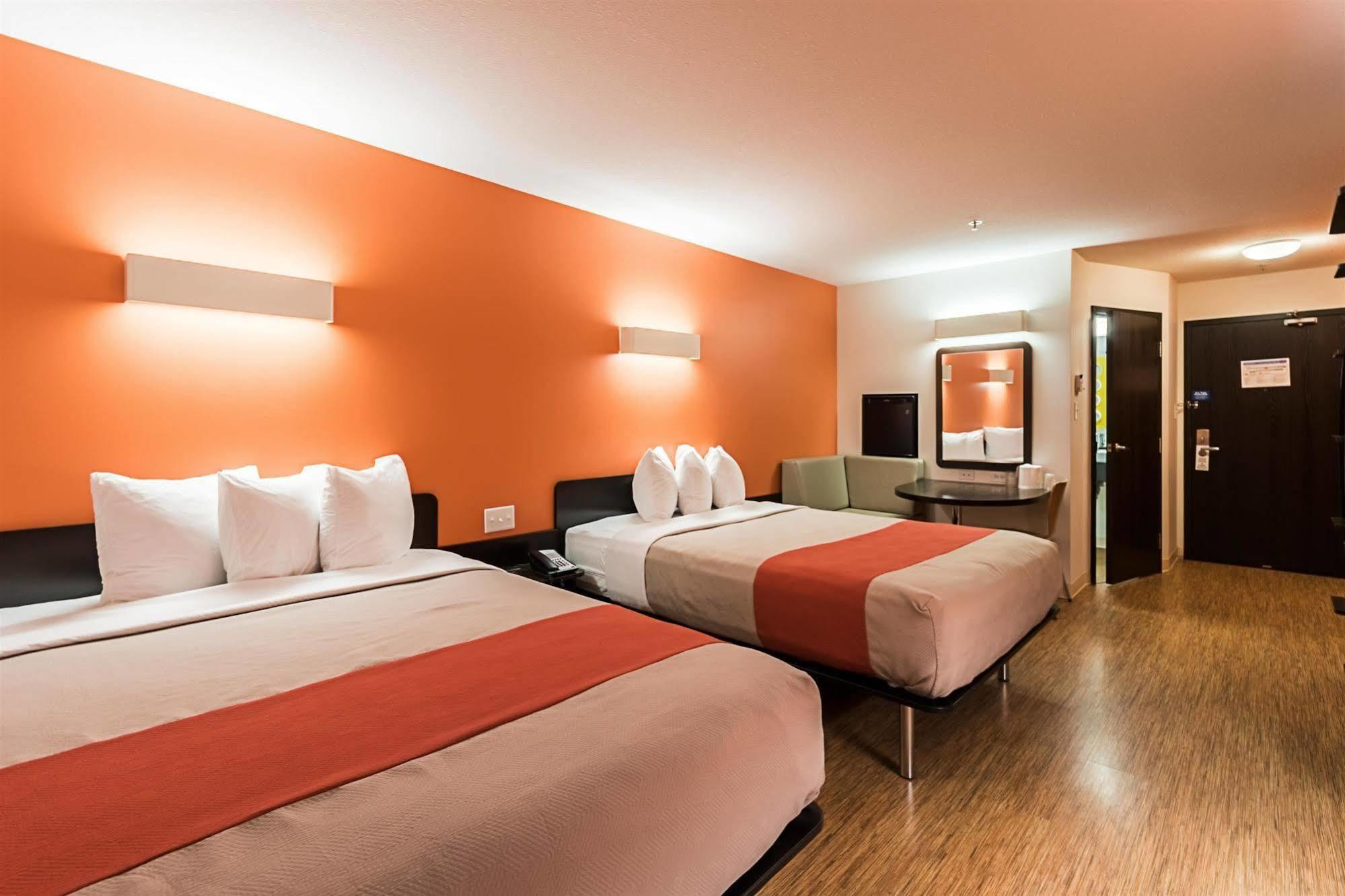Motel 6-Moosomin, Sk Экстерьер фото
