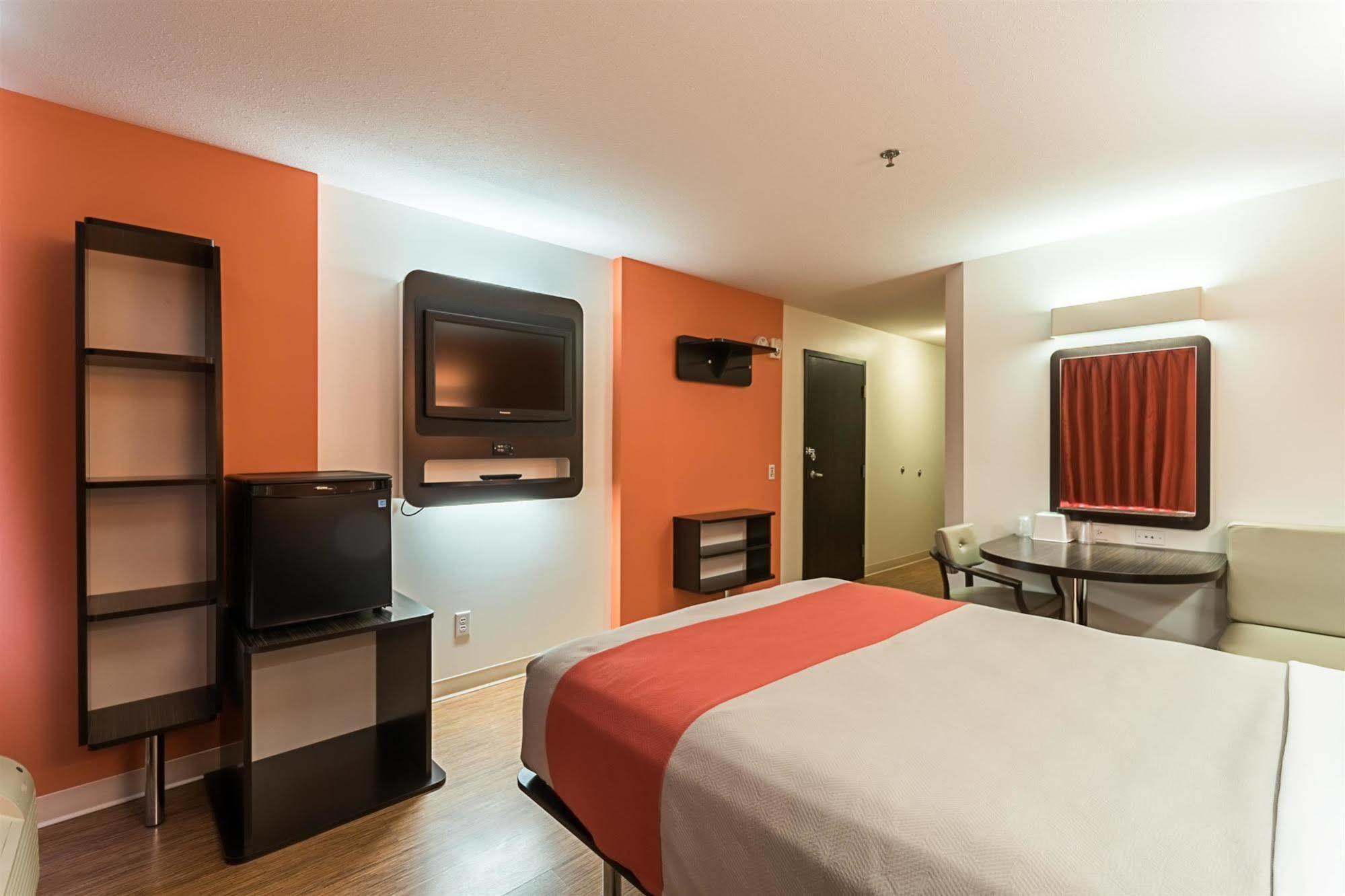 Motel 6-Moosomin, Sk Экстерьер фото