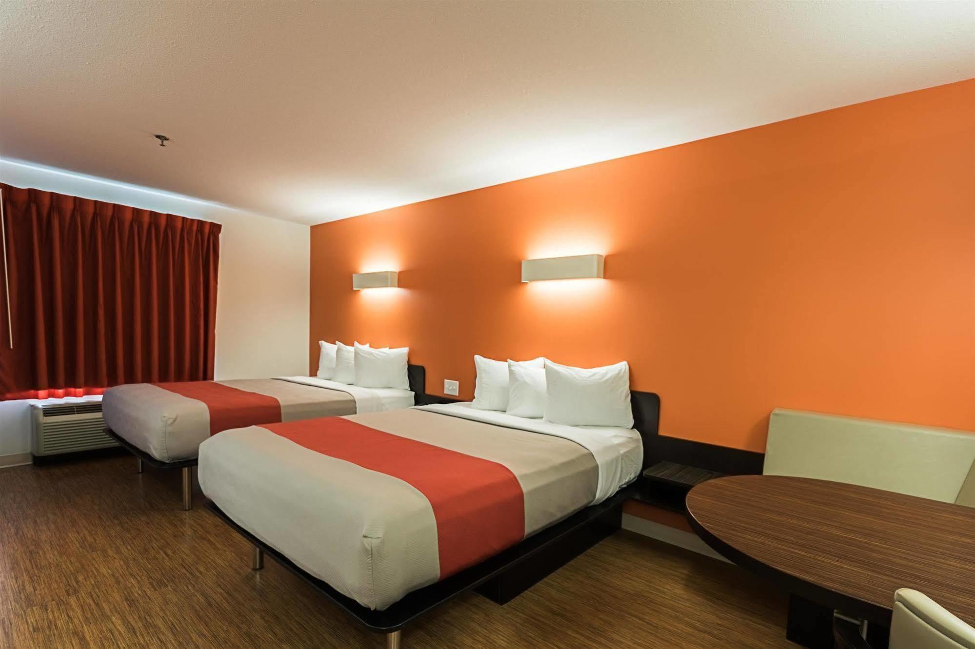 Motel 6-Moosomin, Sk Экстерьер фото